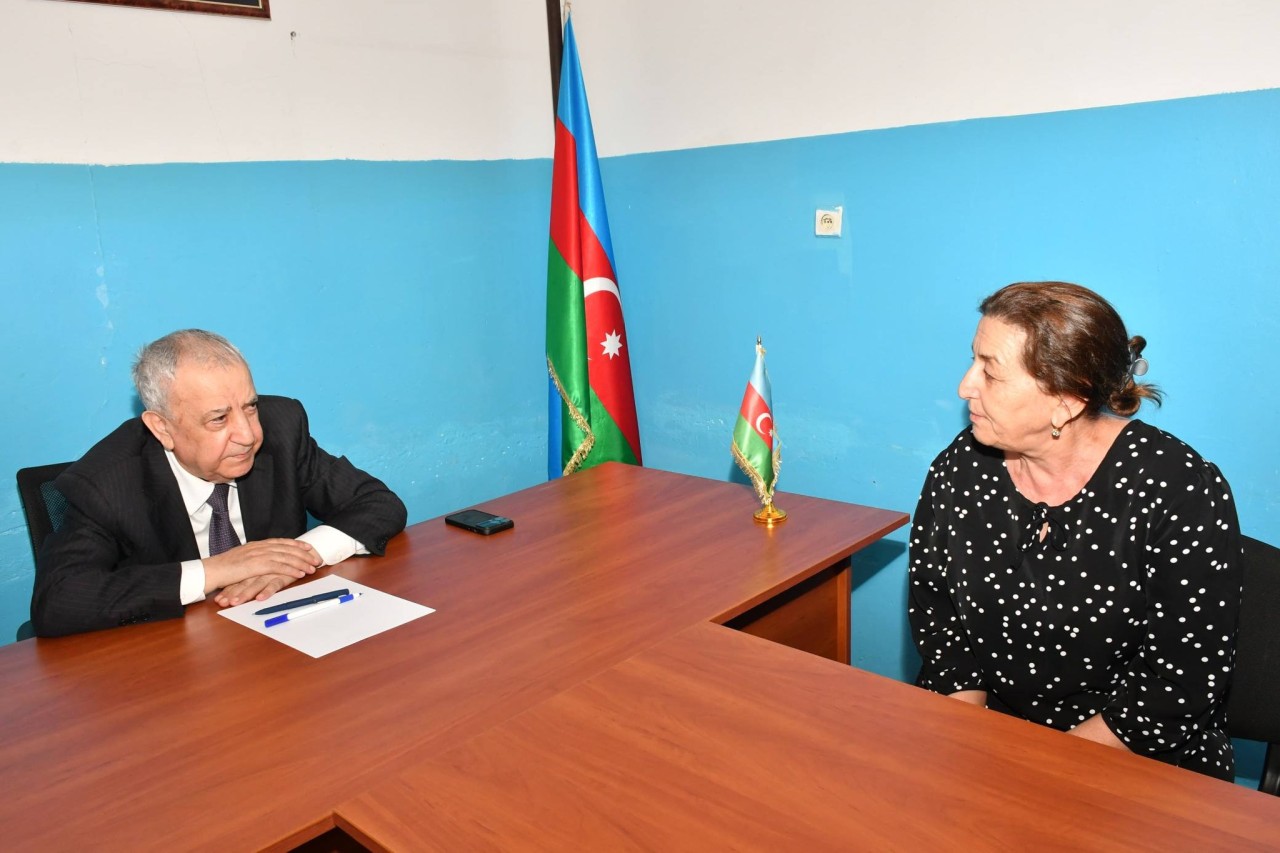 Malik İsaqov rayon sakinləri ilə növbəti səyyar qəbul keçirib - FOTOLAR
