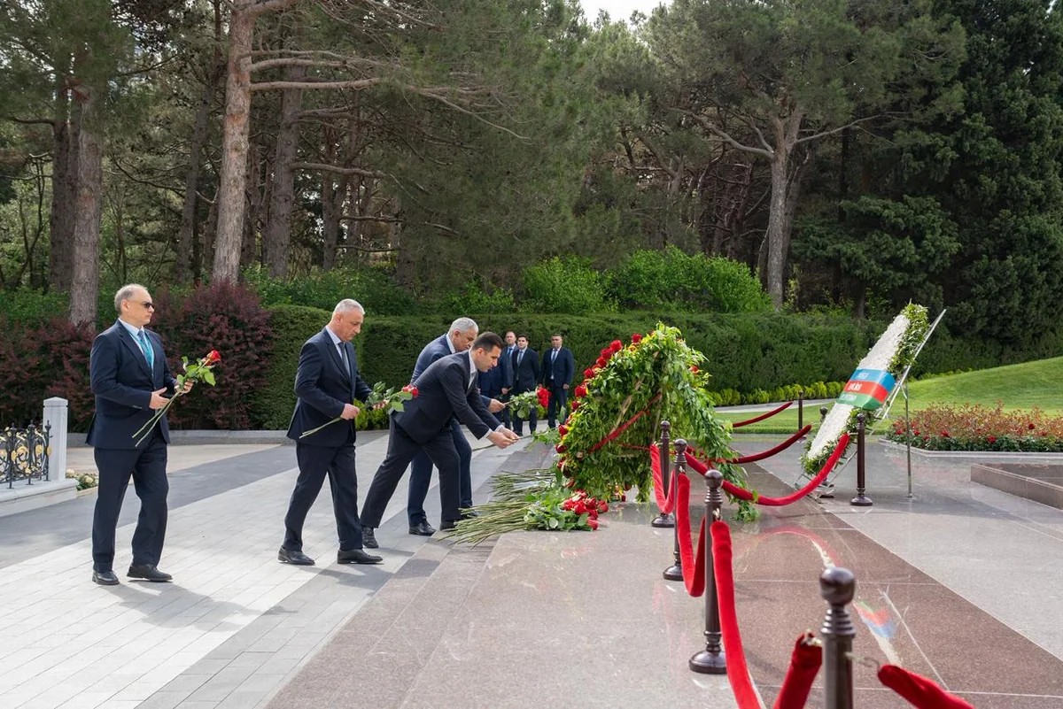 ETSN kollektivi peşə bayramını qeyd edib - FOTOLAR