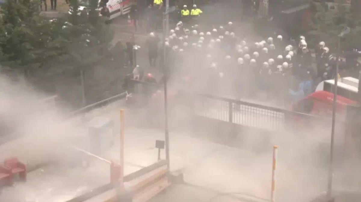 CHP qərargahında ara qarışdı - Özgür Özel binadan çıxarıldı (FOTOLAR)