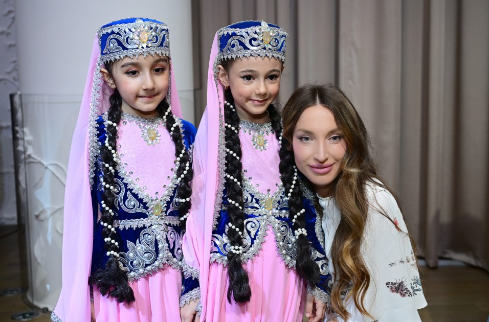 Leyla və Alena Əliyevalar Müstəqillik Gününə həsr olunmuş konserti izlədilər - FOTOLAR