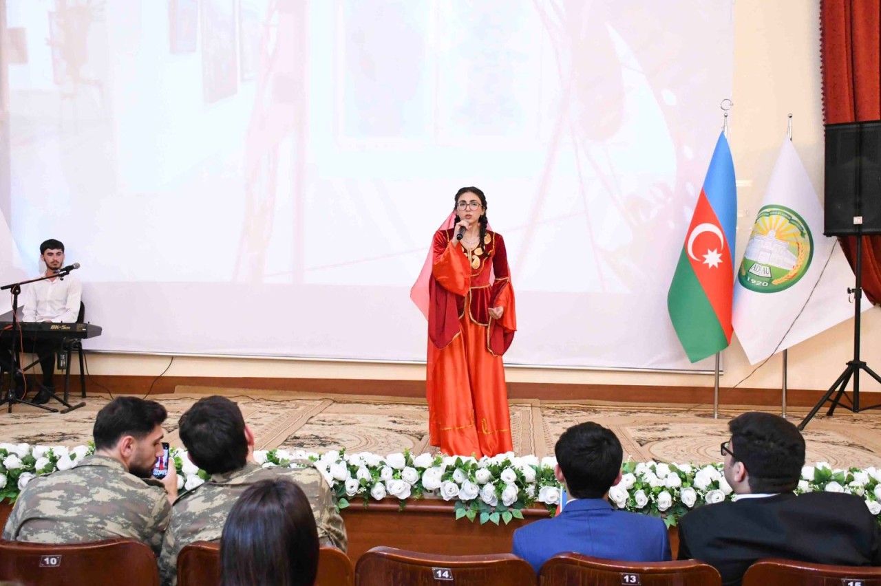 ADAU-da Müstəqillik Günü qeyd olunub - FOTOLAR