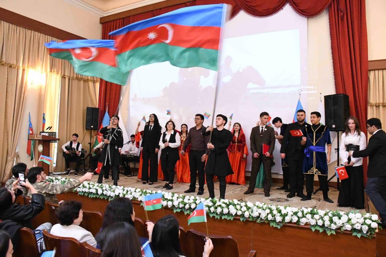 ADAU-da Müstəqillik Günü qeyd olunub - FOTOLAR