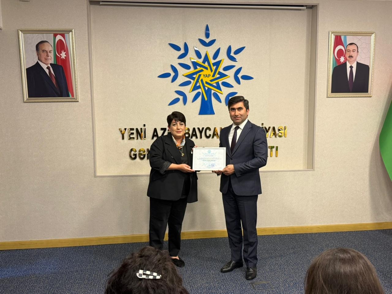 YAP Gəncə şəhər təşkilatında “Heydər Əliyev məktəbi” layihəsi uğurla başa çatdı - FOTOLAR