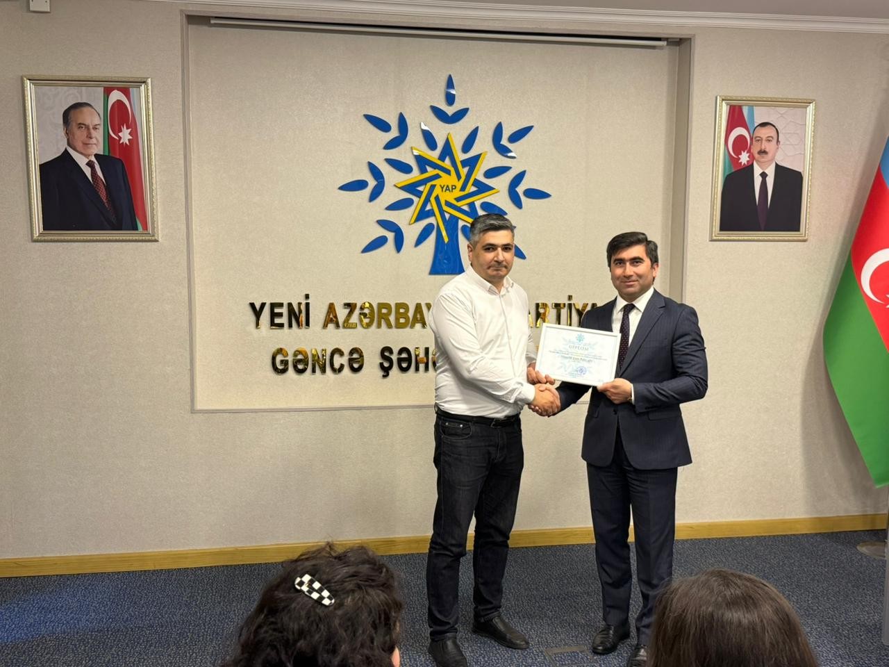 YAP Gəncə şəhər təşkilatında “Heydər Əliyev məktəbi” layihəsi uğurla başa çatdı - FOTOLAR