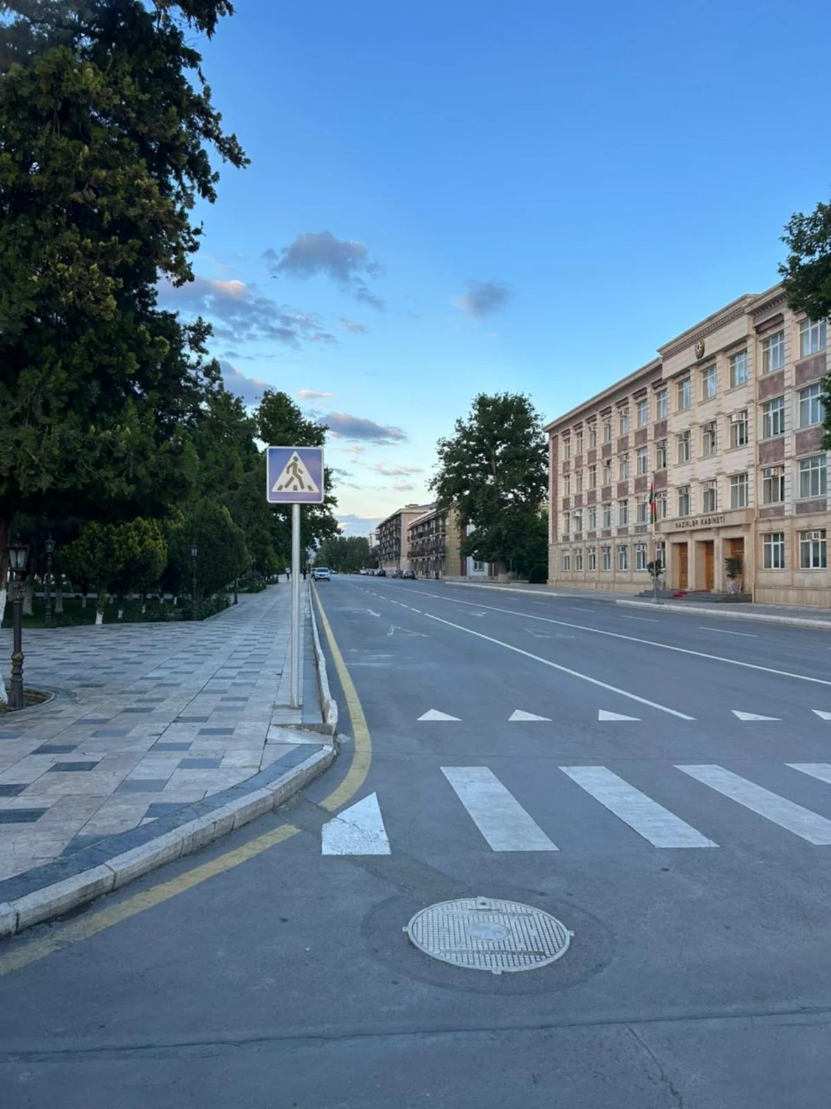 Naxçıvanda yol nişanları yenilənir - FOTOLAR