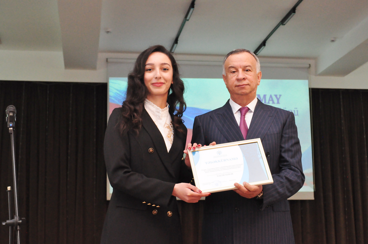 YAP Nərimanov rayon təşkilatı Müstəqillik Gününə həsr olunmuş tədbir keçirdi - FOTOLAR