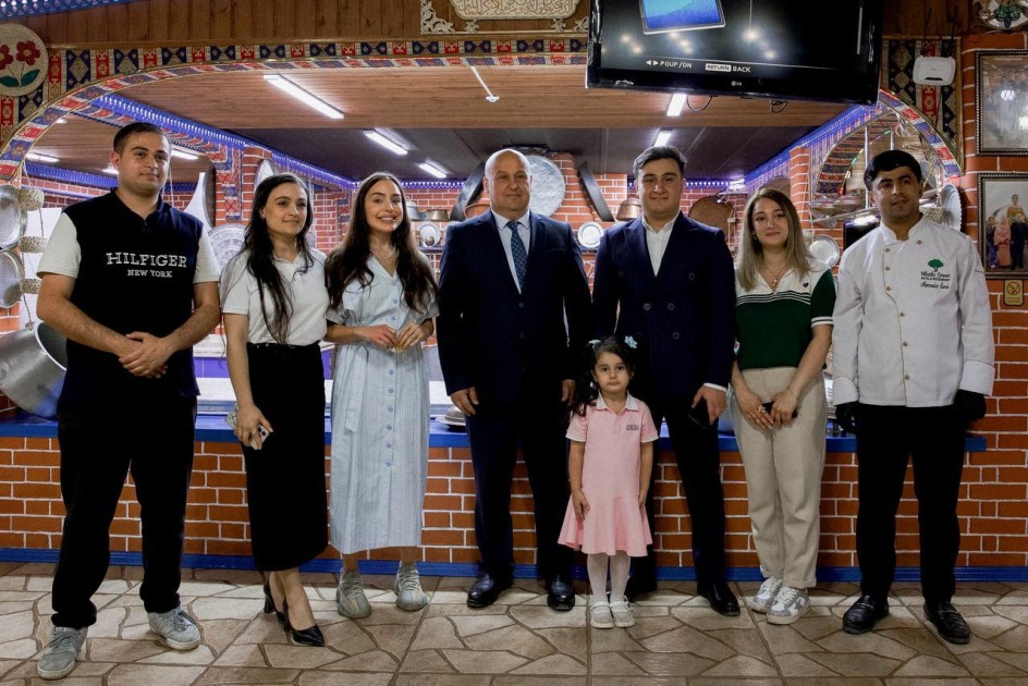 Leyla Əliyeva “Yaşıl çay” fermer təsərrüfatında - FOTOLAR