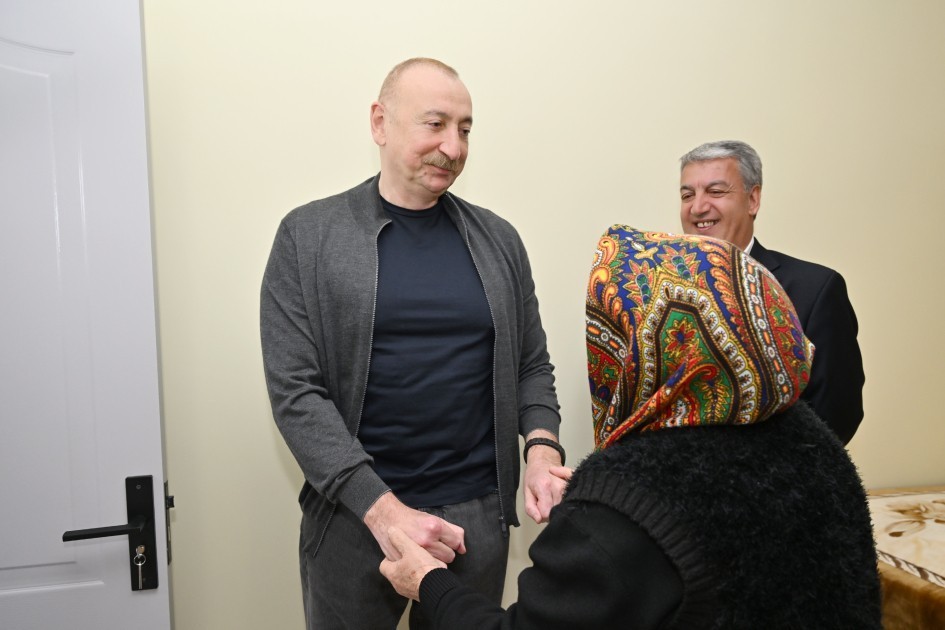 Prezident Şuşanın Böyük Qaladərəsi kəndində görülən işlərlə tanış olub - FOTOLAR