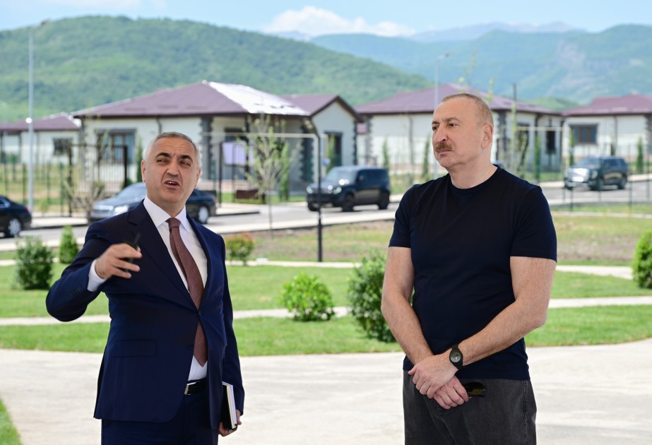 Prezident hərbçilər üçün nəzərdə tutulmuş mənzillərIə tanış olub - FOTOLAR