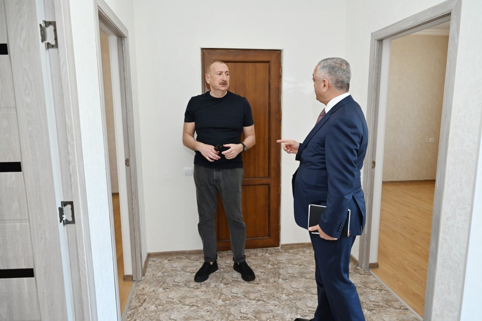 Prezident hərbçilər üçün nəzərdə tutulmuş mənzillərIə tanış olub - FOTOLAR