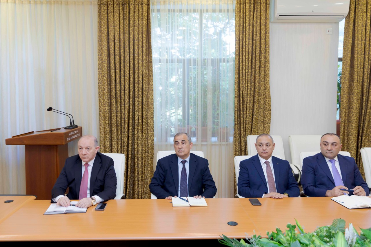 ATU-da yeni tədris proqramlarının ilkin müzakirəsi keçirilib - FOTOLAR