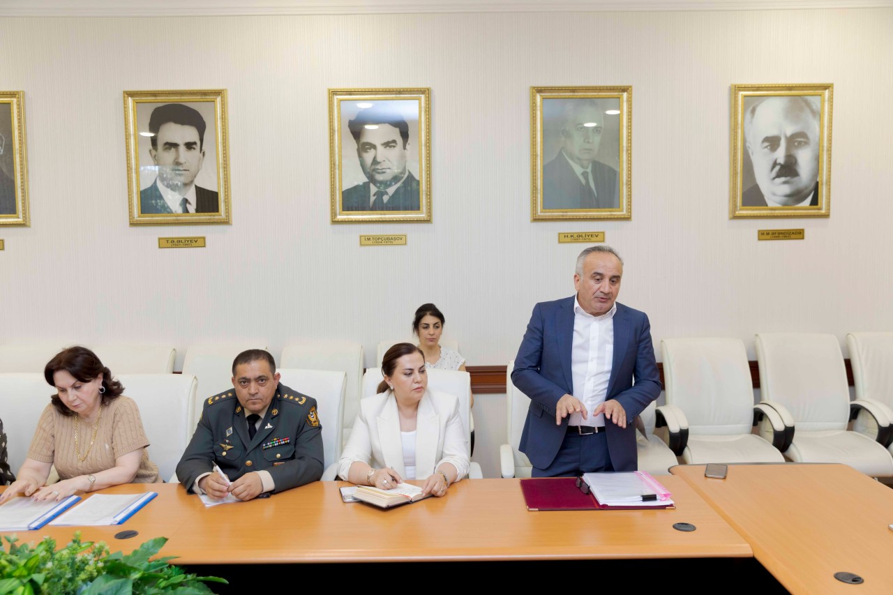 ATU-da yeni tədris proqramlarının ilkin müzakirəsi keçirilib - FOTOLAR