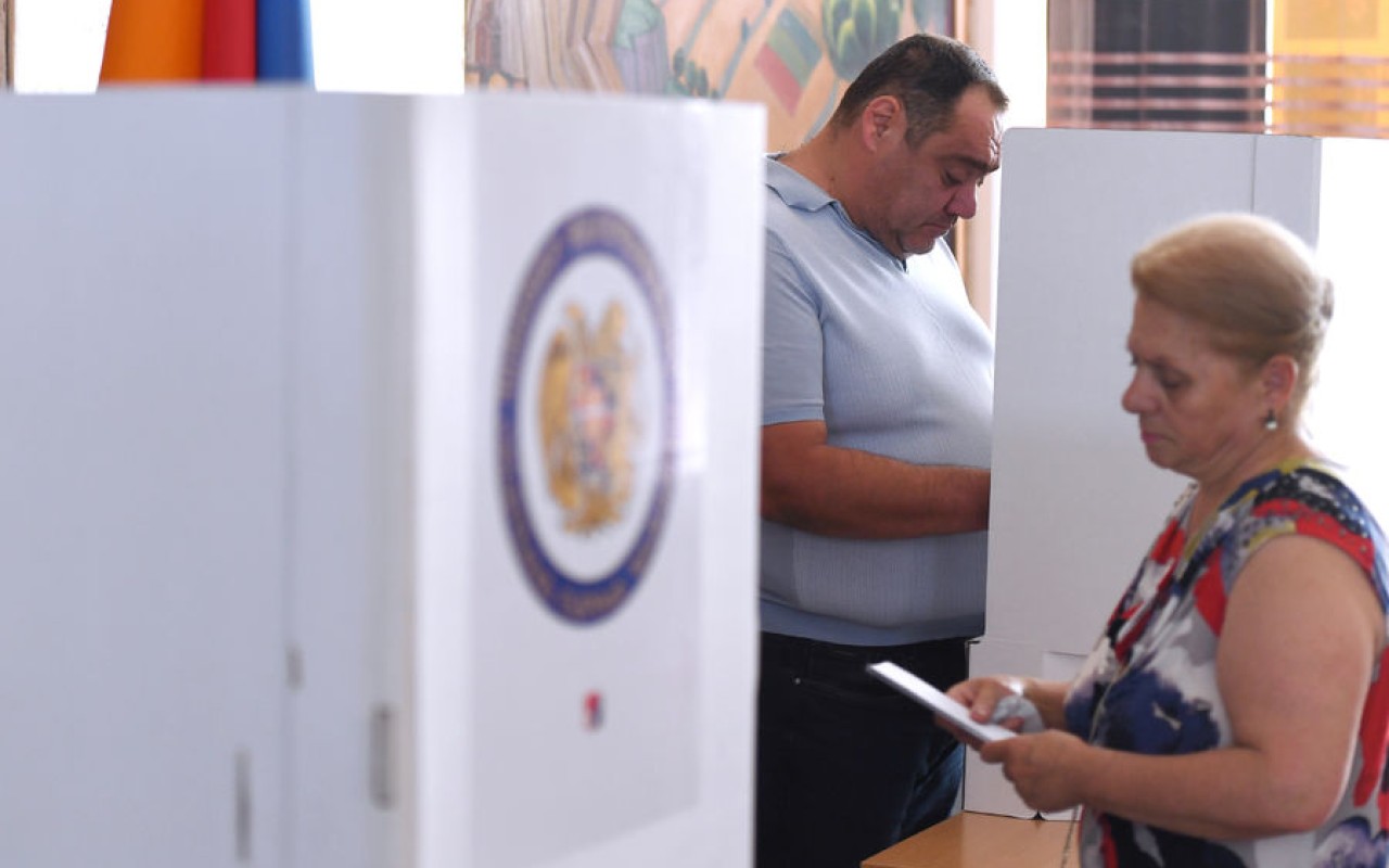 MDB Ermənistandakı seçkiləri qiymətləndirdi