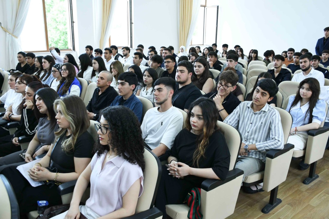 Hesablama Palatası ADAU-da görüşlər keçirib - FOTOLAR