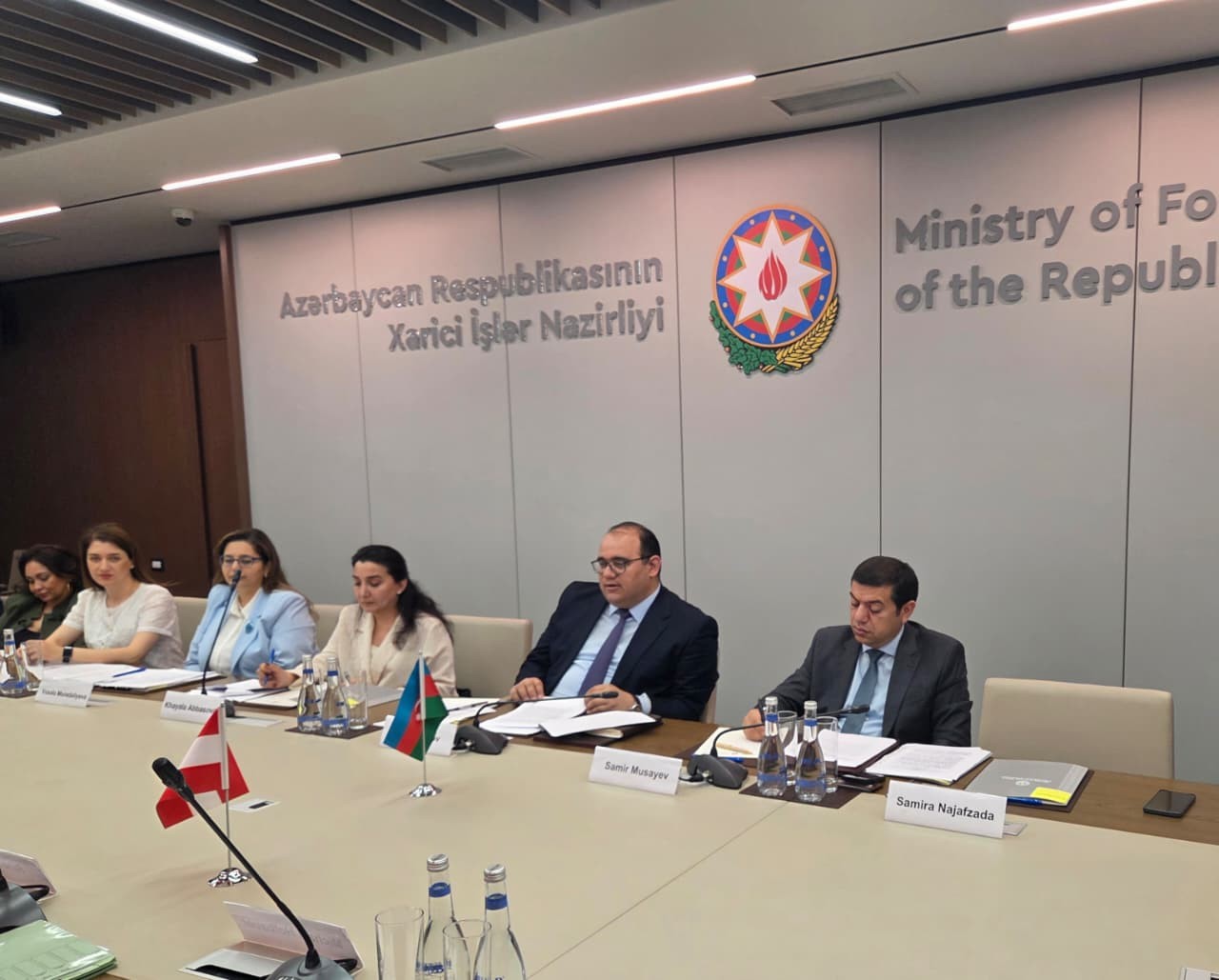 Azərbaycanla Avstriya arasında ilk konsulluq məsləhətləşmələri keçirilib - FOTO