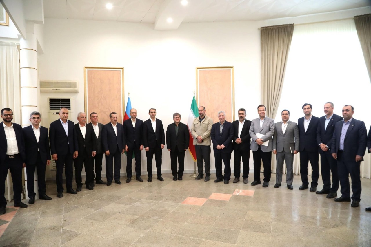 Azərbaycan və İranın dəmir yolu rəsmiləri Astara Terminalındakı tikinti işi ilə tanış oldu - FOTOLAR
