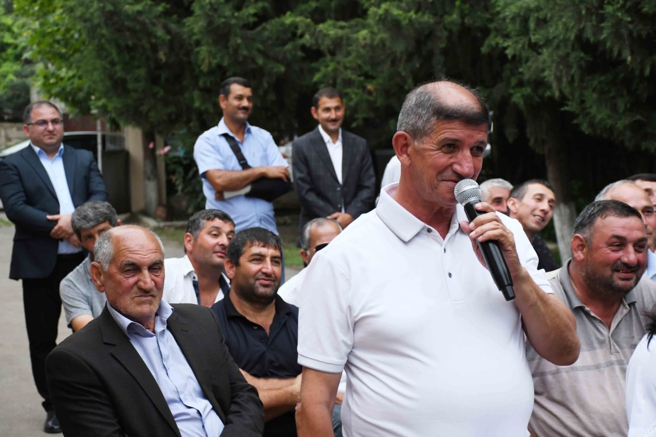Vaqif Həsənovun rayonun Sarıcalı kəndində səyyar qəbul-görüşü keçirilib - FOTOLAR