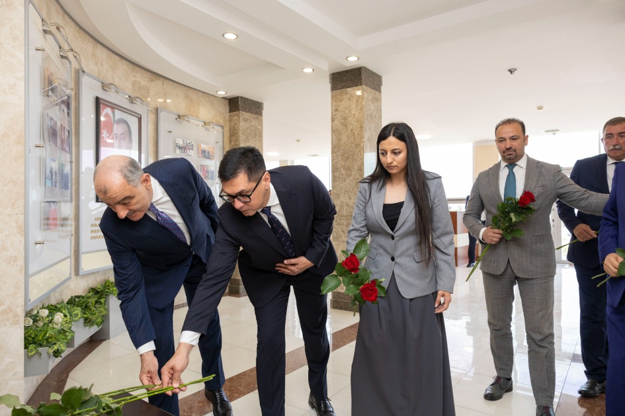 “Milli Qurtuluşun izi ilə: Dövlət Quruculuğunda Neft Amili və Sabitlik Reallıqları” - FOTOLAR
