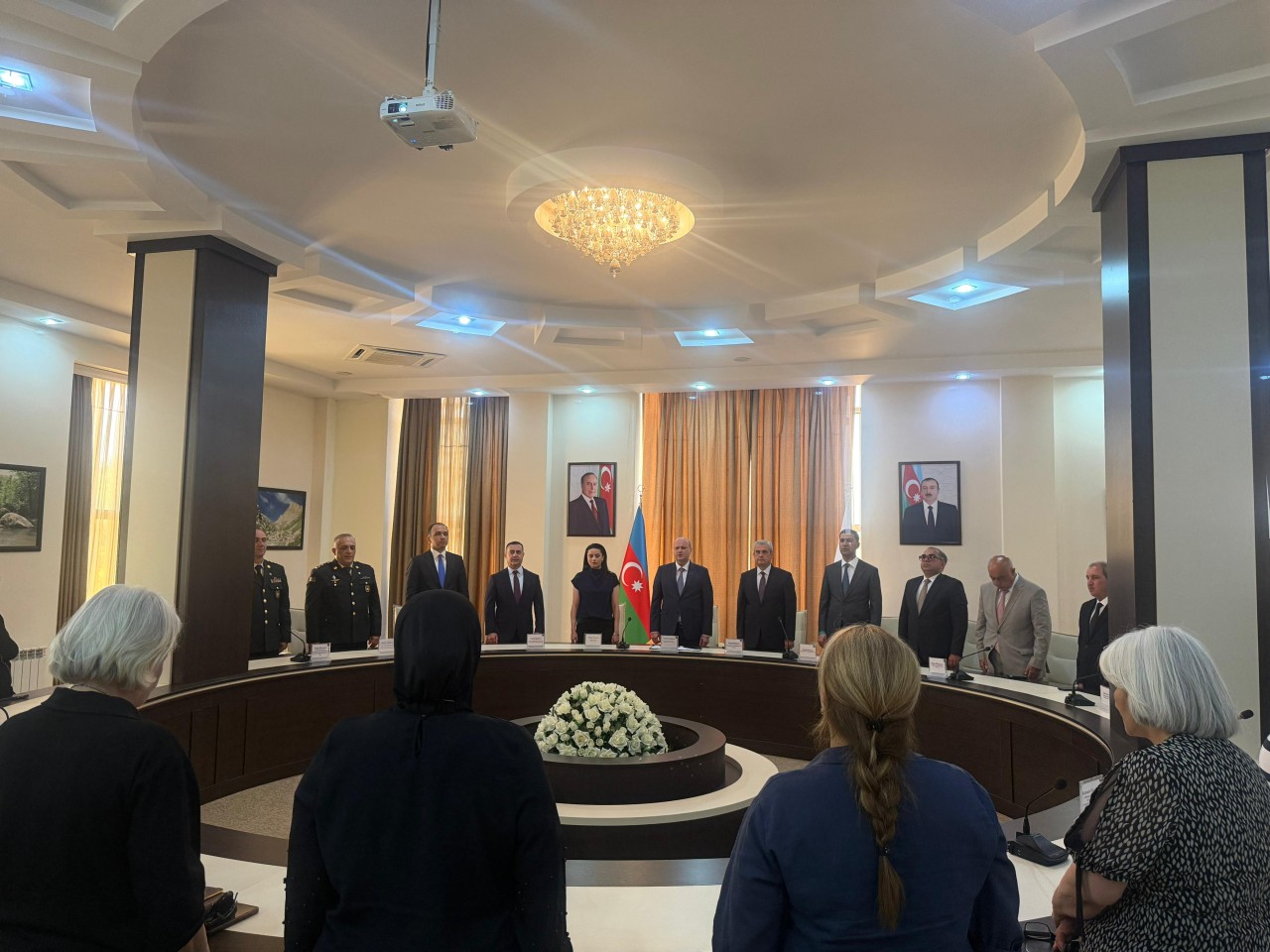 Qaradağda “Milli Qurtuluşdan – Zəfərə” mövzusunda dəyirmi masa keçirilib - FOTOLAR