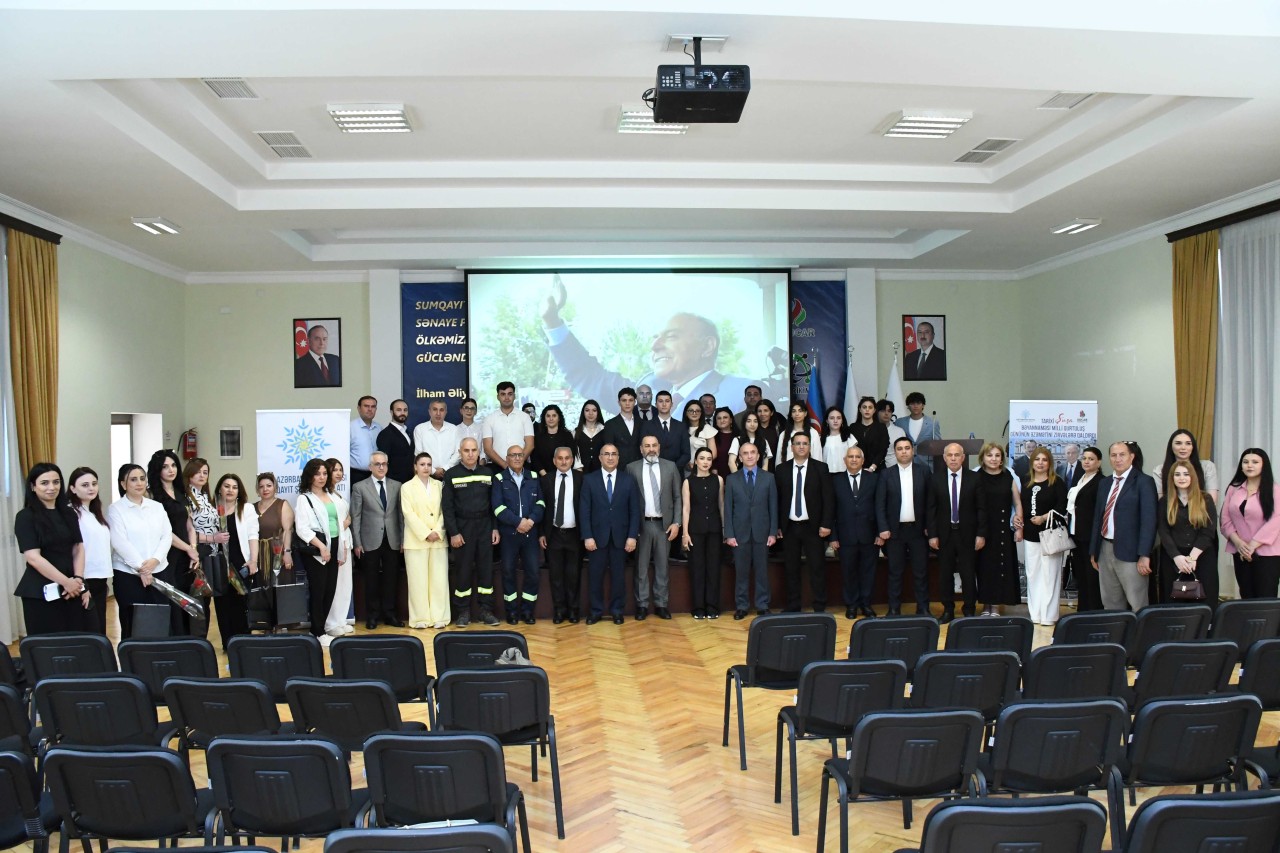 Sumqayıtda Şuşa Bəyannaməsinin ildönümü və Milli Qurtuluş Günü münasibətilə tədbir keçirilib - FOTOLAR