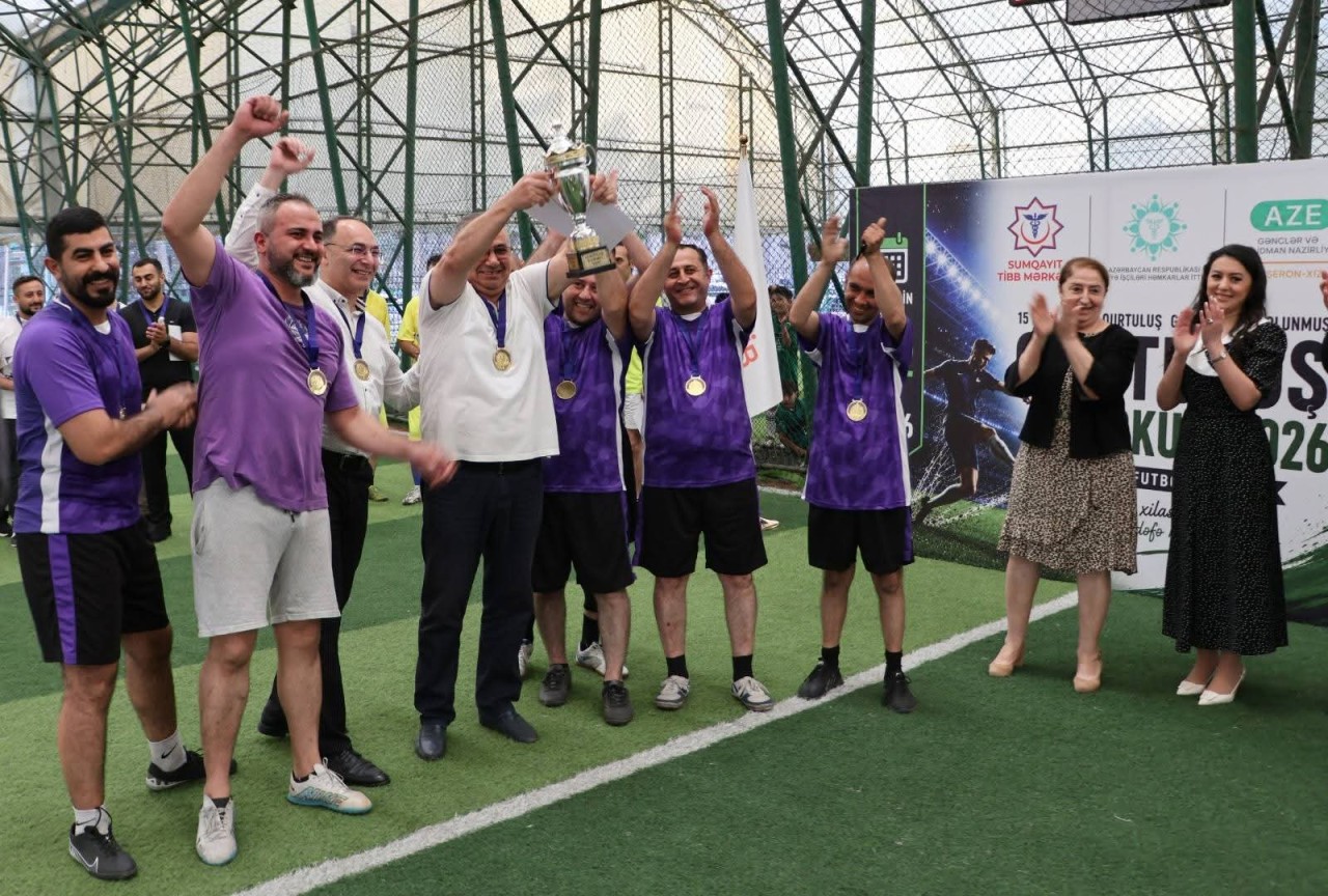 Sumqayıtda “Qurtuluş Kuboku – 2026” minifutbol turniri başa çatıb - FOTOLAR
