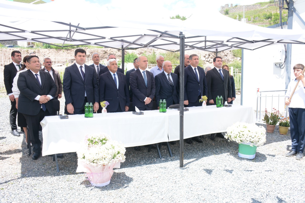 Nazir Kəlbəcərin ilk və tək məzununun "Son zəng"ində - FOTOLAR