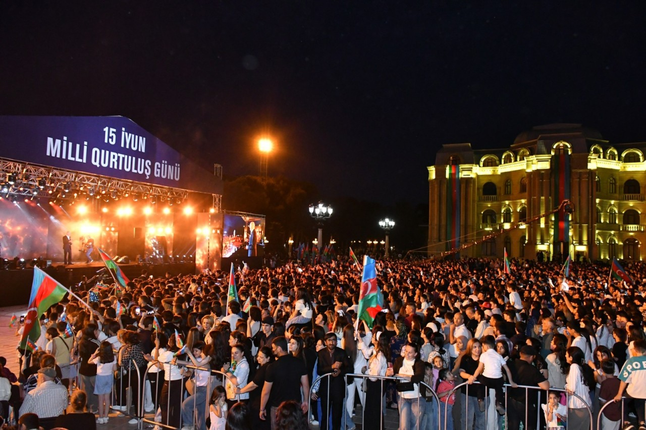 Abşeronda Milli Qurtuluş Günü təntənə ilə qeyd edildi - FOTOLAR