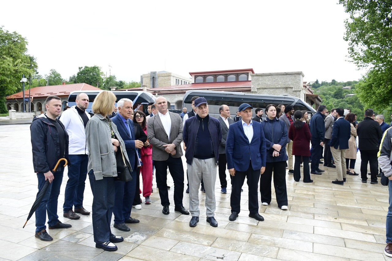 Şuşada beynəlxalq konfrans keçirildi - FOTOLAR