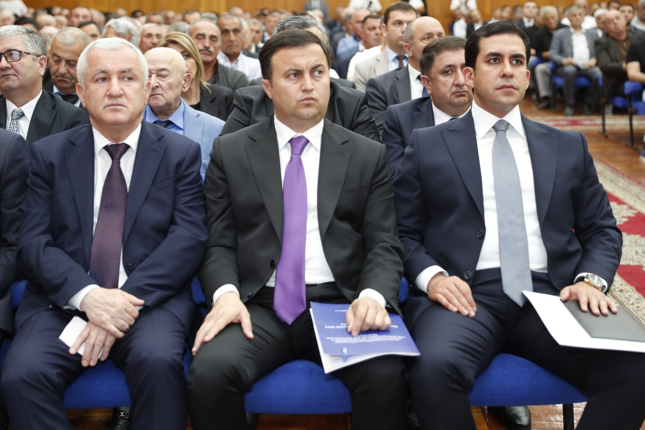 Natiq Əmirov Şəmkirdə regional müşavirə keçirdi - FOTOLAR