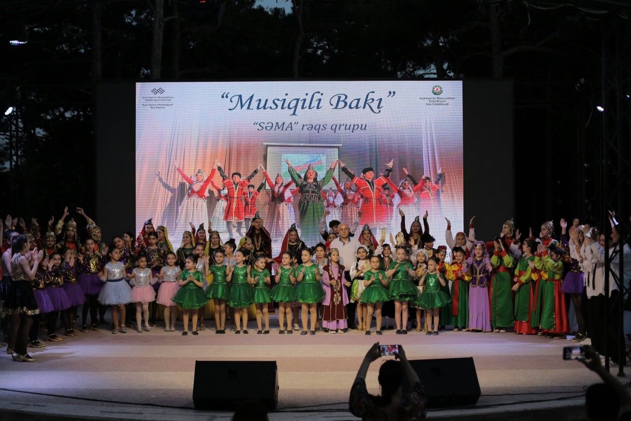 Xətaidə “Musiqili Bakı” adlı konsert proqramı keçirilib - FOTOLAR