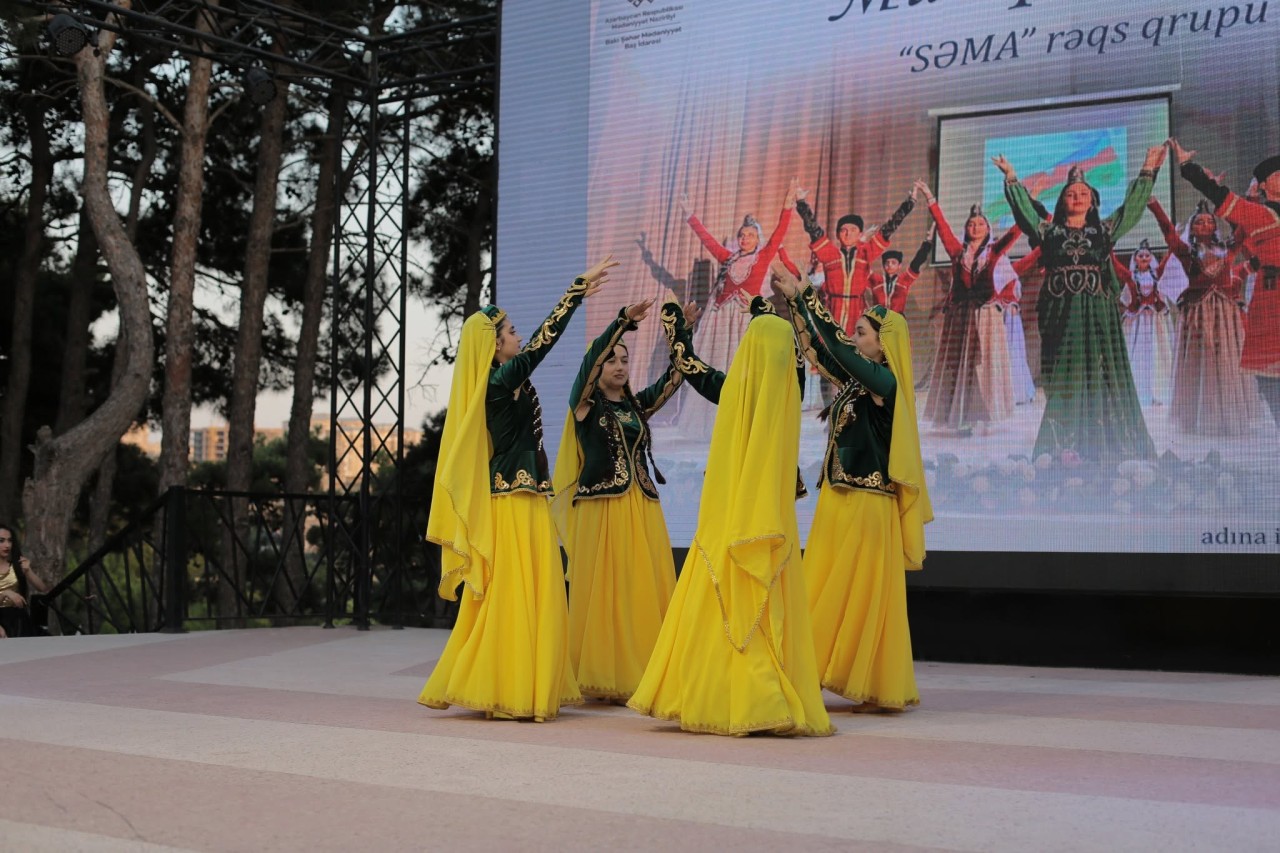 Xətaidə “Musiqili Bakı” adlı konsert proqramı keçirilib - FOTOLAR