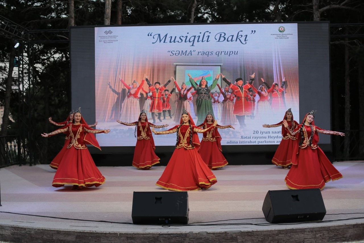 Xətaidə “Musiqili Bakı” adlı konsert proqramı keçirilib - FOTOLAR