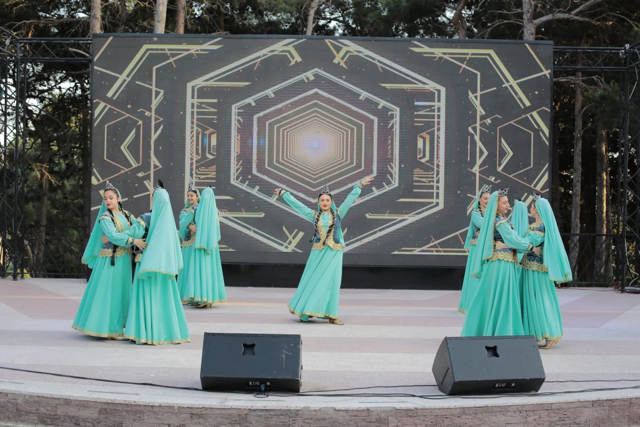 Xətaidə “Musiqili Bakı” adlı konsert proqramı keçirilib - FOTOLAR