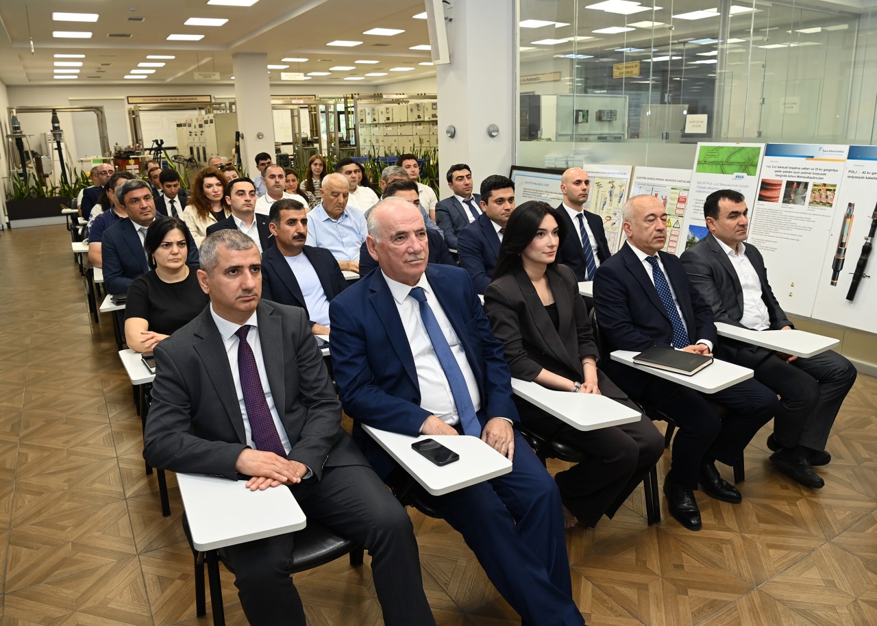 “Azərişıq” ASC-yə ISO beynəlxalq standartları üzrə sertifikatlar təqdim olunub - FOTOLAR