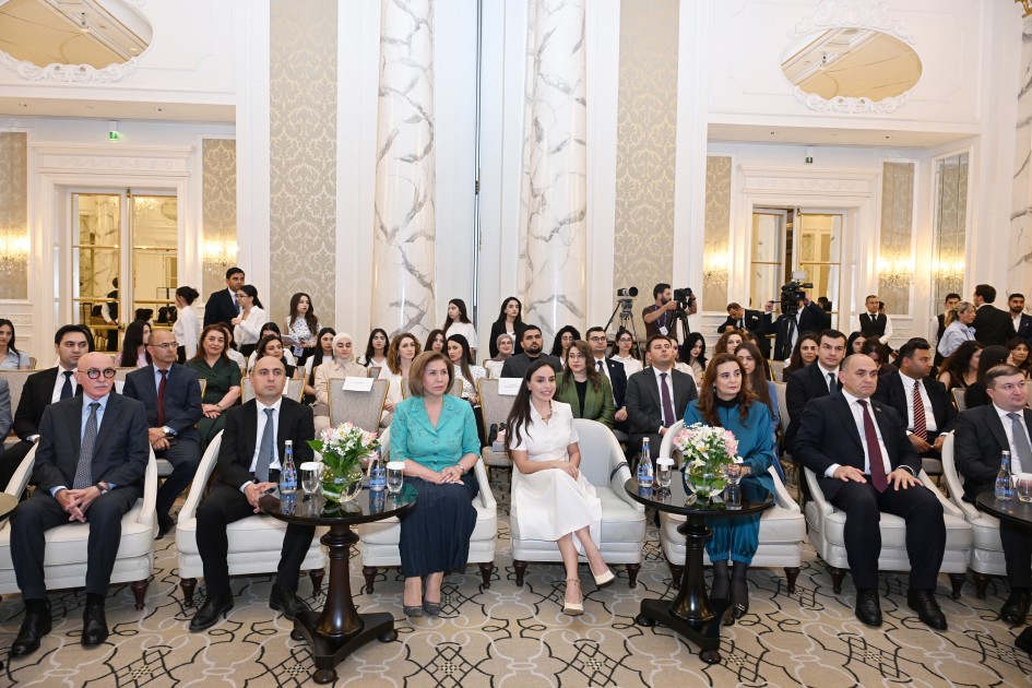 Leyla Əliyeva “Qızların təhsilinə dəstək” layihəsinin II Məzun Günündə - FOTOLAR