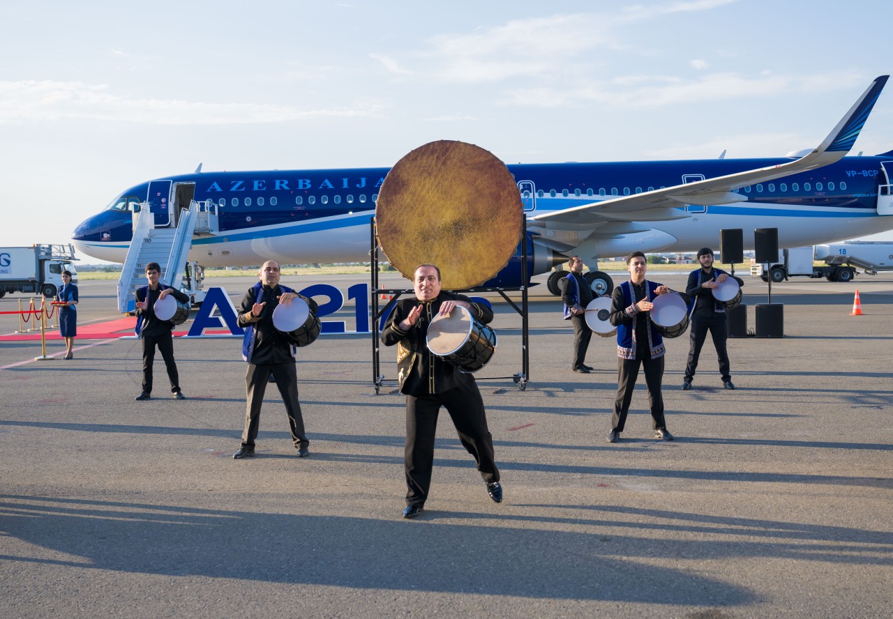 AZAL təyyarə parkına ilk yeni nəsil “Airbus A321neo”nu əlavə etdi - FOTOLAR