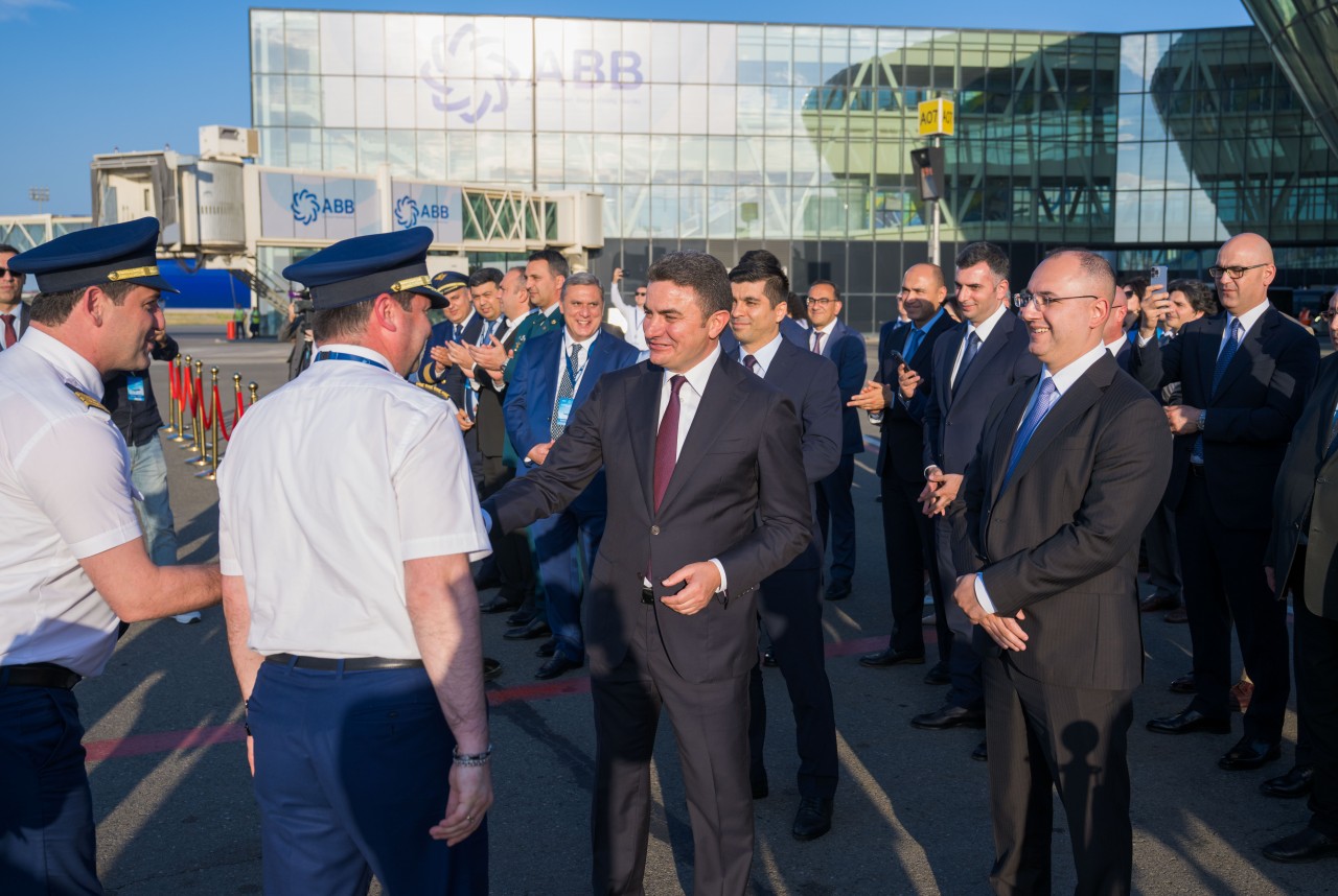 AZAL təyyarə parkına ilk yeni nəsil “Airbus A321neo”nu əlavə etdi - FOTOLAR