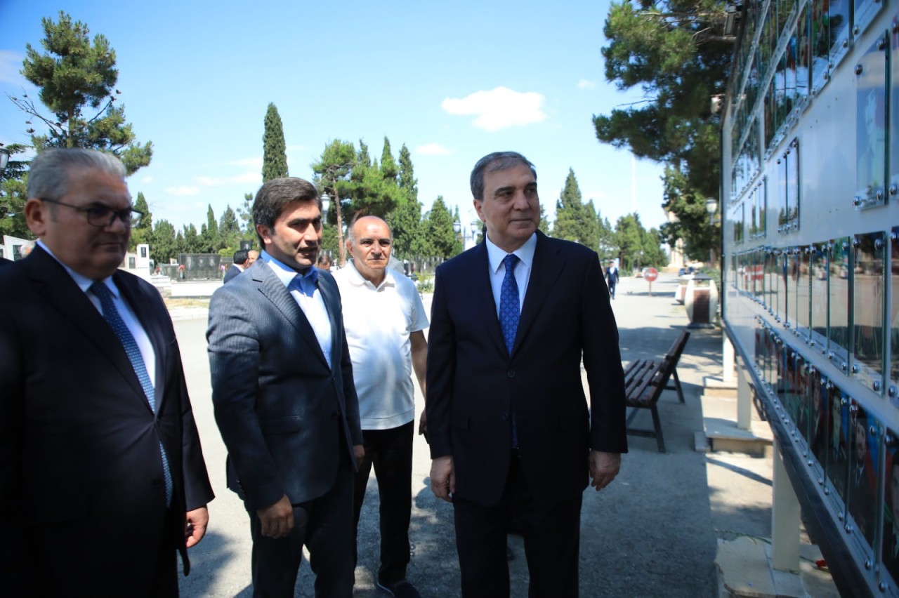 Gəncədə hərbi yürüş keçirildi - FOTOLAR