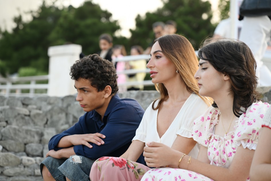Leyla və Arzu Əliyevalar Dənizkənarı Milli Parkda - FOTOLAR