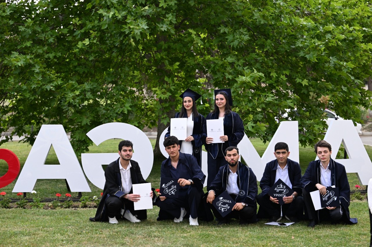 Əmək və Sosial Münasibətlər Akademiyasında “Məzun günü” - FOTOLAR