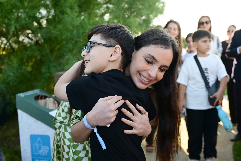 Leyla və Alona Əliyevalar Xeyirxahlıq Festivalında - FOTOLAR