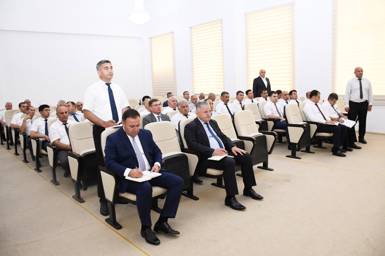 Ağdamda “Kənd təsərrüfatı məhsullarının istehsalı və emalı sahələrinin inkişafına dair iş planı”nın hazırlanmasına həsr olunmuş tədbir keçirilib - FOTOLAR