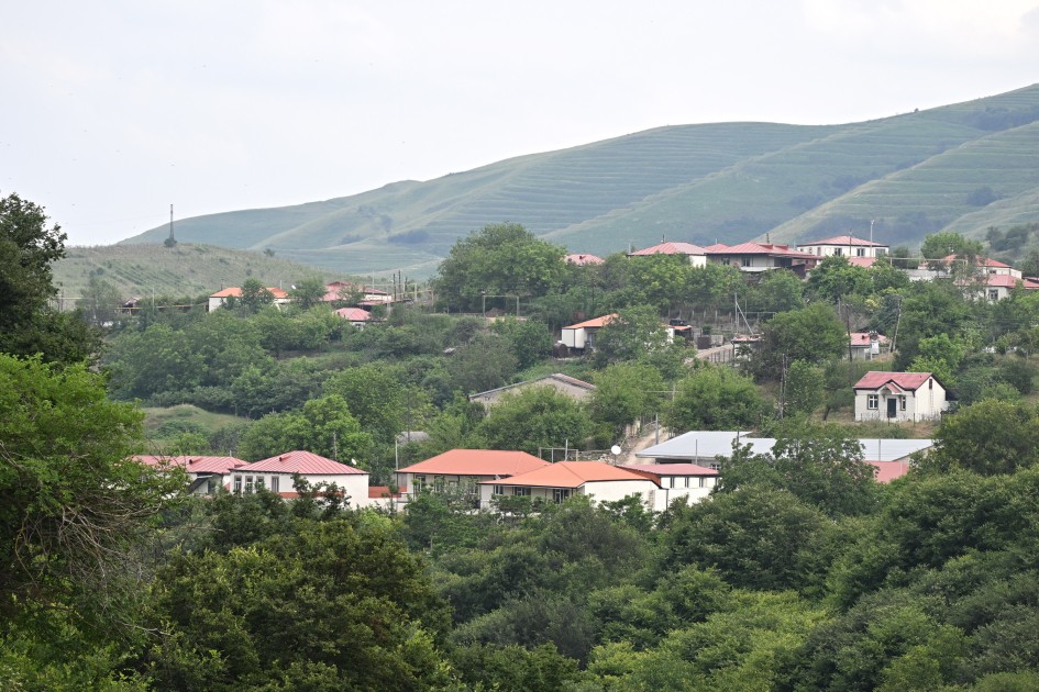 Dövlət başçısı Xocavəndin Quzeyxırman kəndində olub - FOTOLAR
