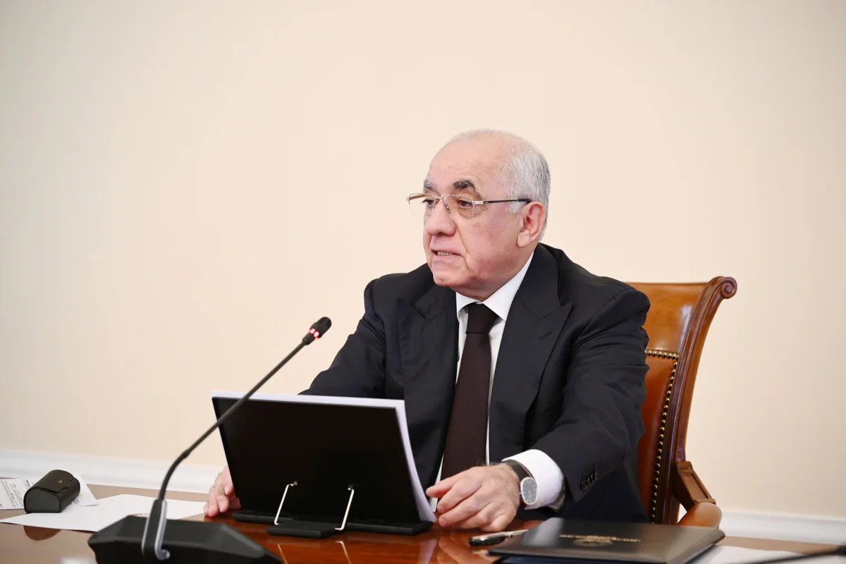 Əli Əsədov iclas keçirdi - FOTOLAR