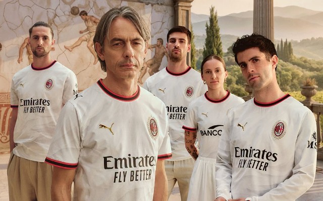 "Milan" yeni formasını təqdim etdi - FOTOLAR
