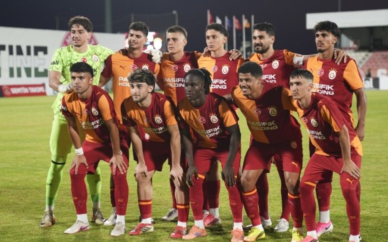 İtalyanlar "Qalatasaray"ı darmadağın etdi