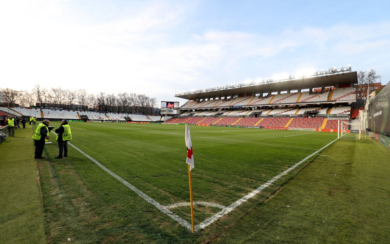 İspaniya klubunun stadionu bağlandı