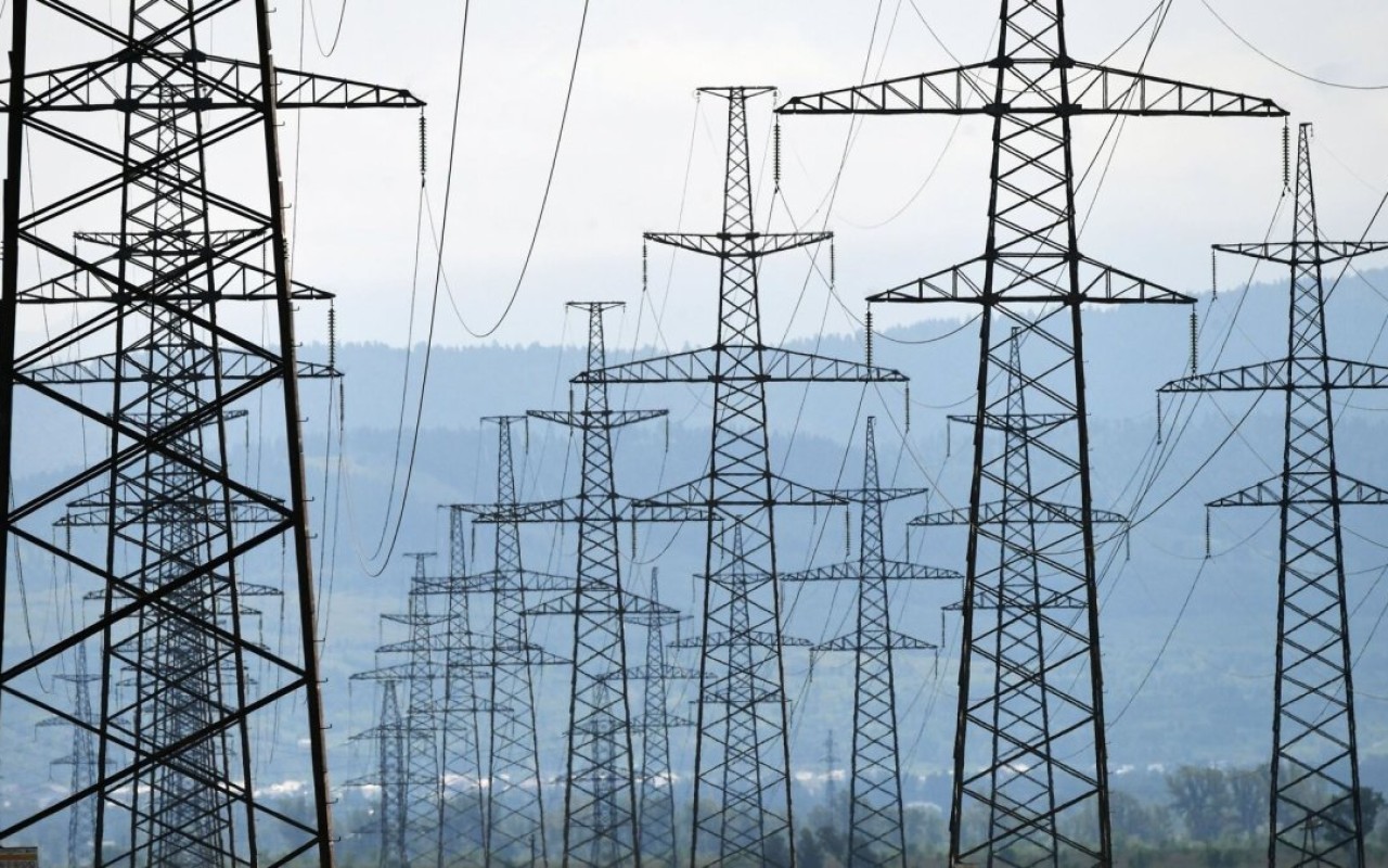 Azərbaycan bu ölkələrlə yeni elektrik layihəsi üzrə danışıqlar aparır