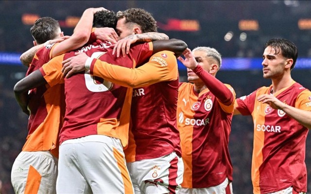 "Qalatasaray" mövsümə xal itkisi ilə başladı