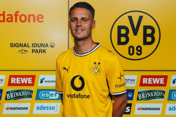 "Borussiya Dortmund" yeni futbolçu transfer etdi